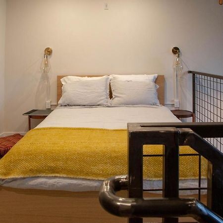 Eco Friendly Loft In Center City, Contactless Check In - Hive Room フィラデルフィア エクステリア 写真