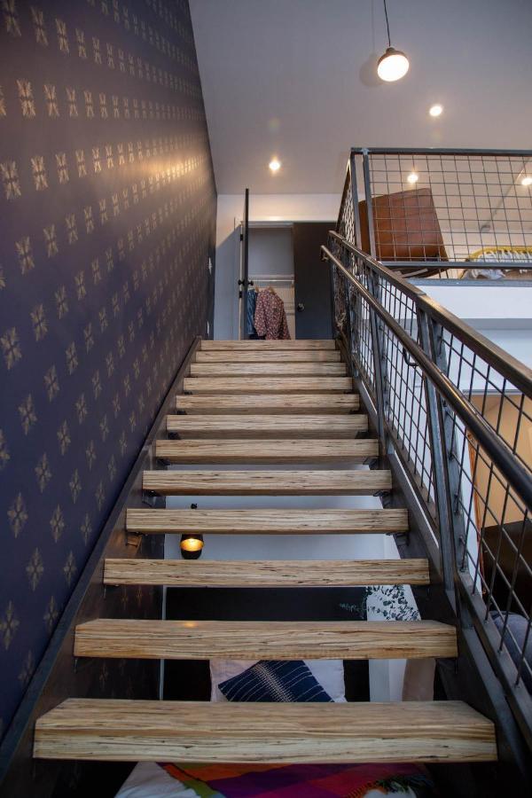 Eco Friendly Loft In Center City, Contactless Check In - Hive Room フィラデルフィア エクステリア 写真