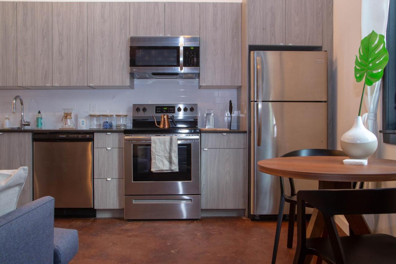 Eco Friendly Loft In Center City, Contactless Check In - Hive Room フィラデルフィア エクステリア 写真
